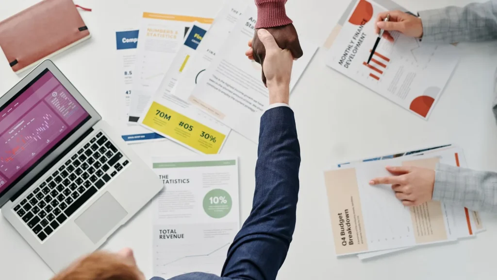 Outbound para startups B2B: cómo conseguir reuniones sin hacer spam